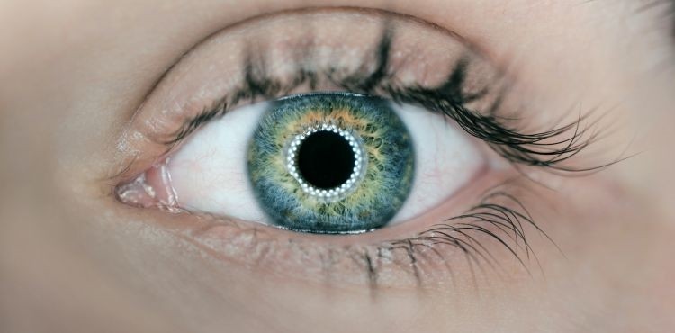 Czy laserowa korekcja wzroku to bezpieczny zabieg?